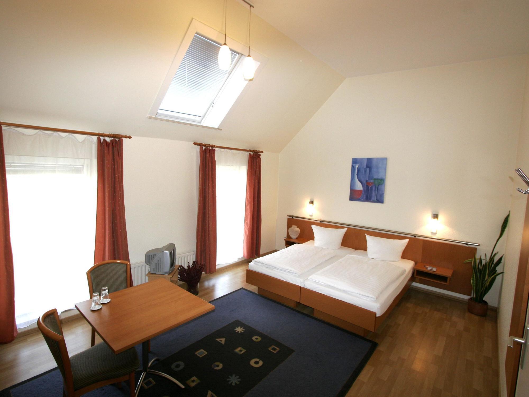 Hotel Pension Arta Berlin Exterior photo